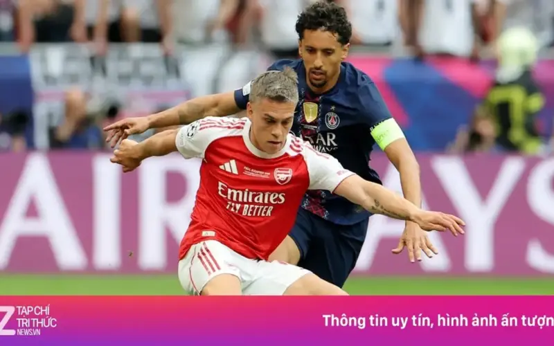 يعرض نادي أرسنال لاعباً أساسياً فاز بلقب الدوري الإنجليزي الممتاز للبيع.